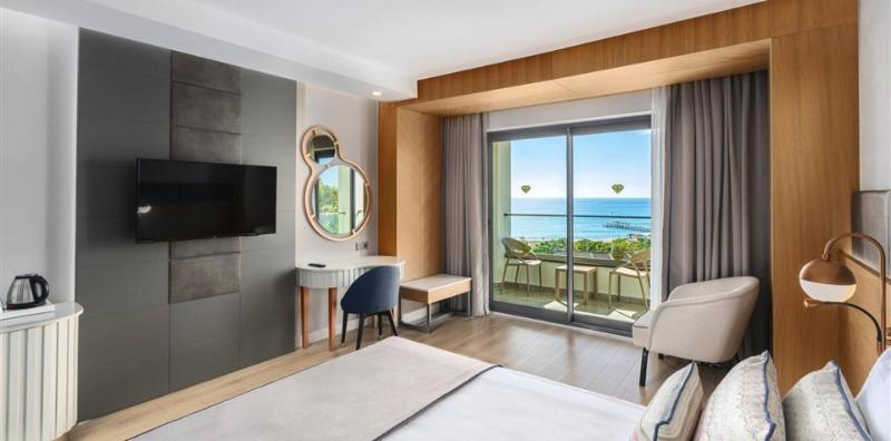 Diamond De Luxe Hotel & Spa