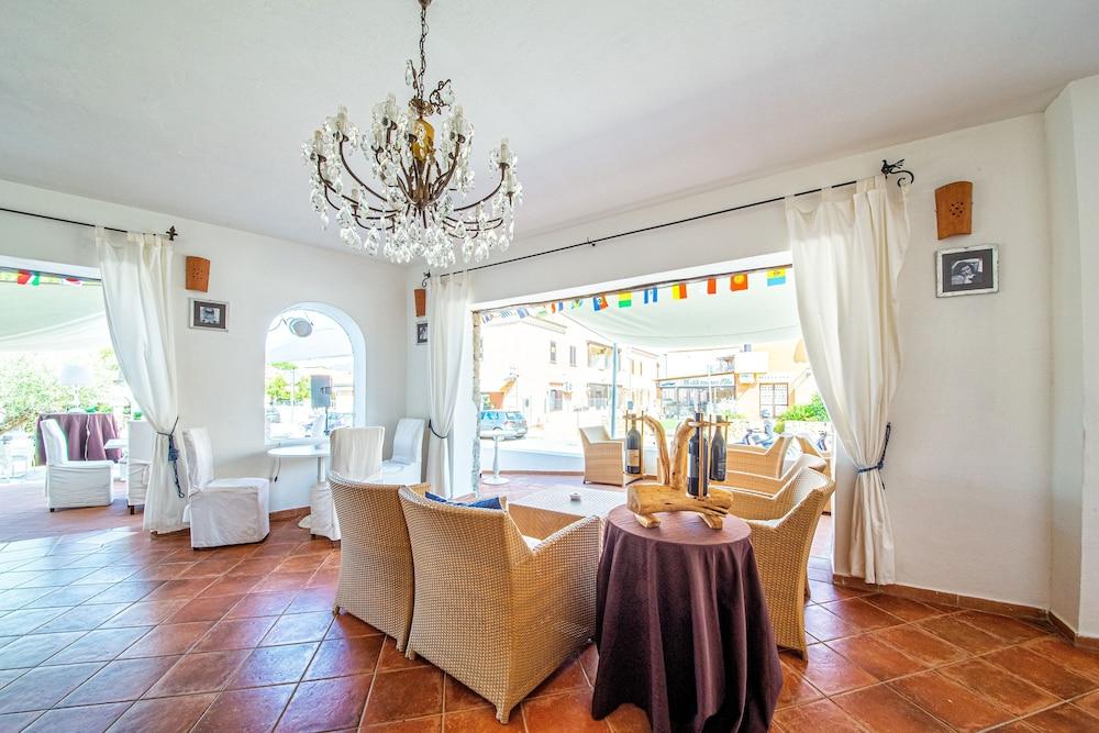 Hotel il Faro di Molara