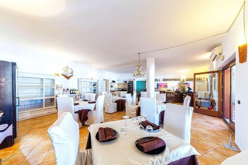 Hotel il Faro di Molara