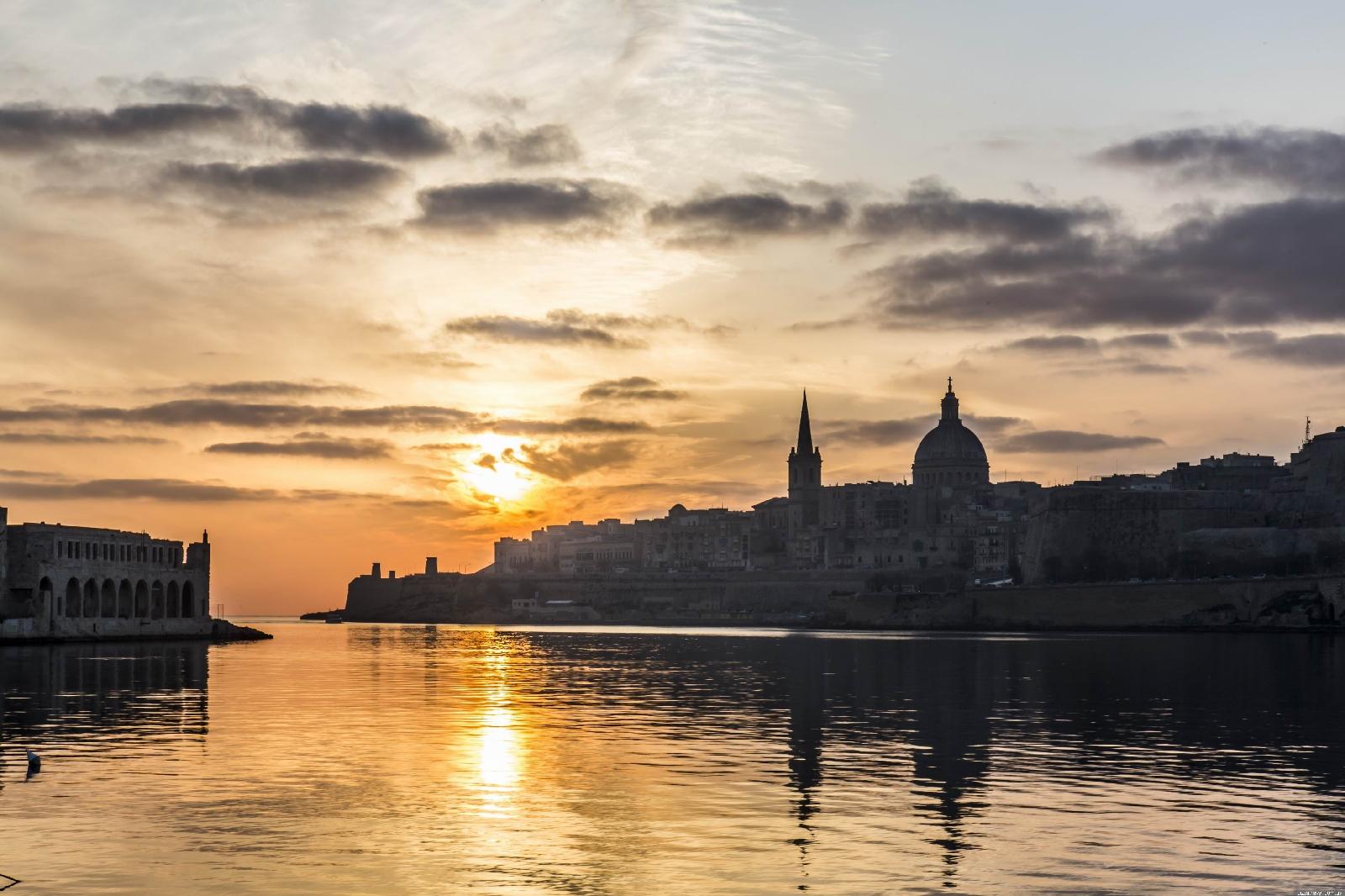 THE Ultimate Luxury, Sliema With Pool