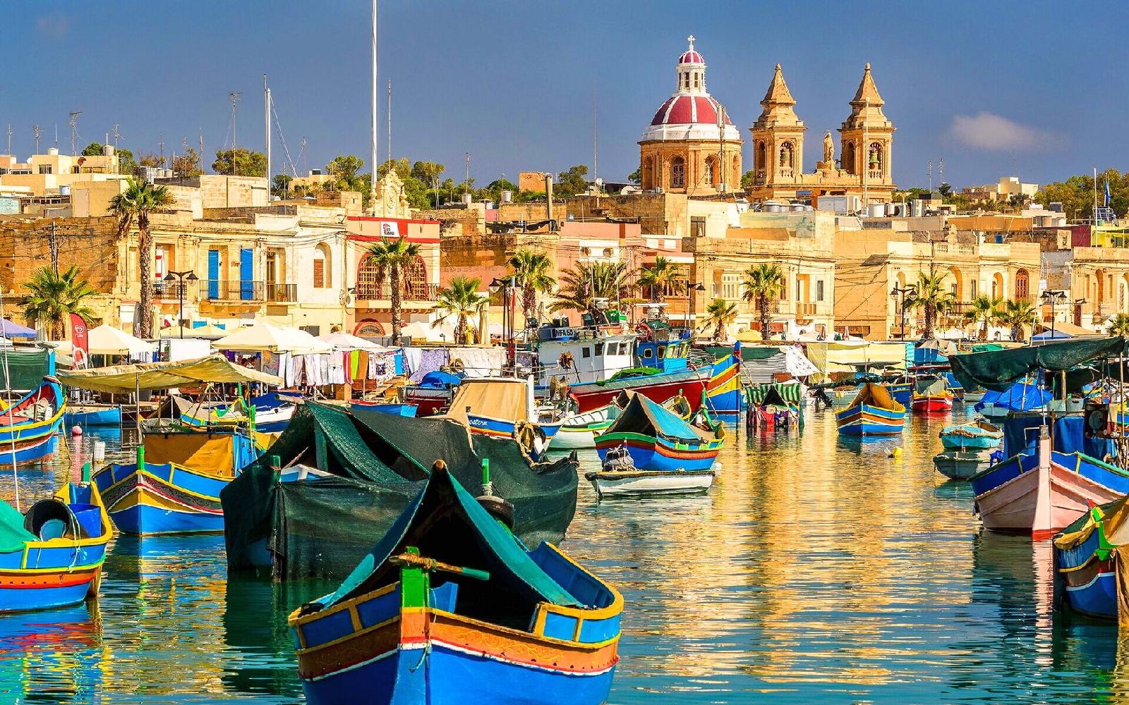 THE Ultimate Luxury, Sliema With Pool