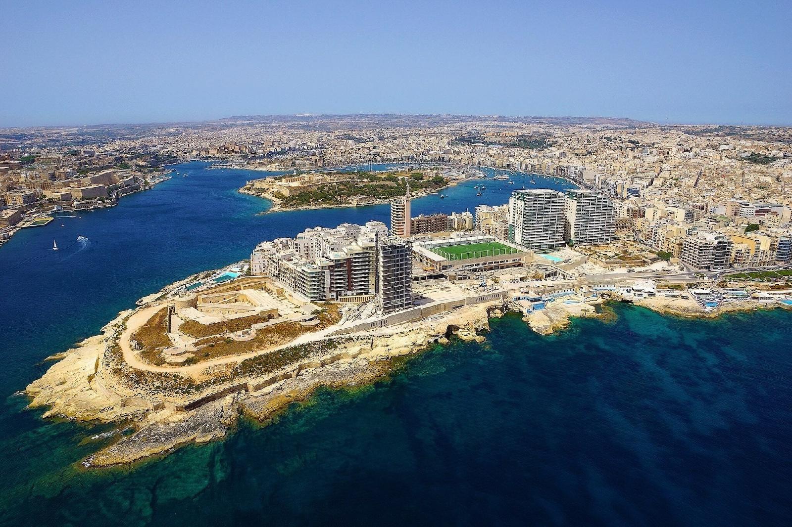 THE Ultimate Luxury, Sliema With Pool