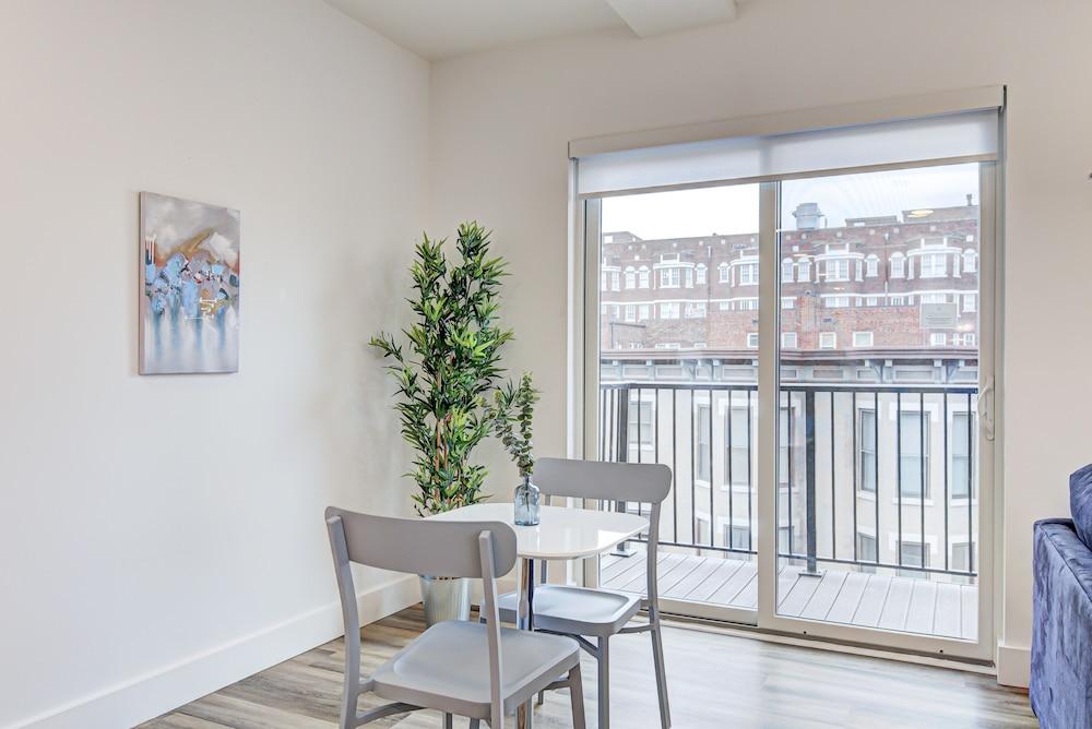 Renaissance Place Condos by Barsala