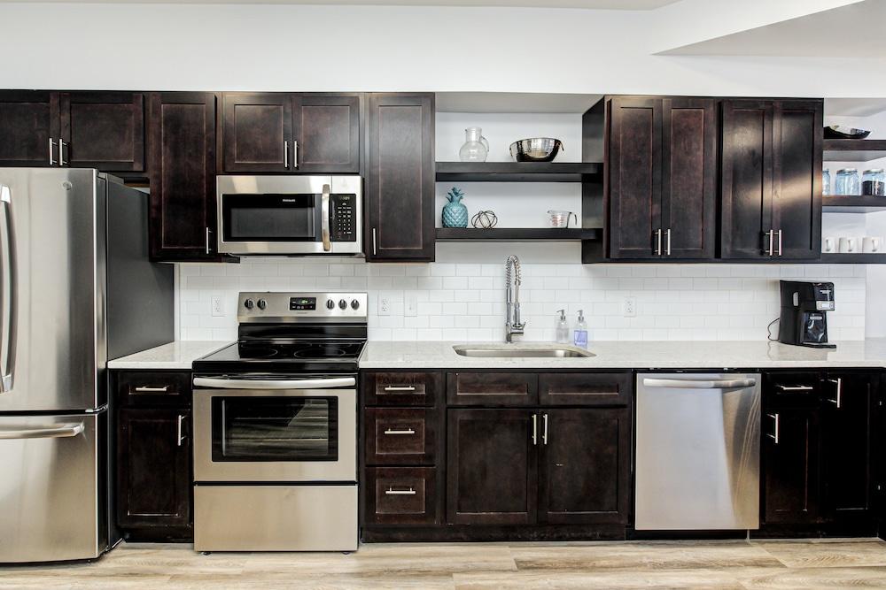 Renaissance Place Condos by Barsala