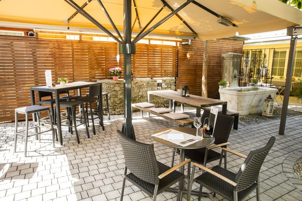 Hotel Ochsen & Lodge