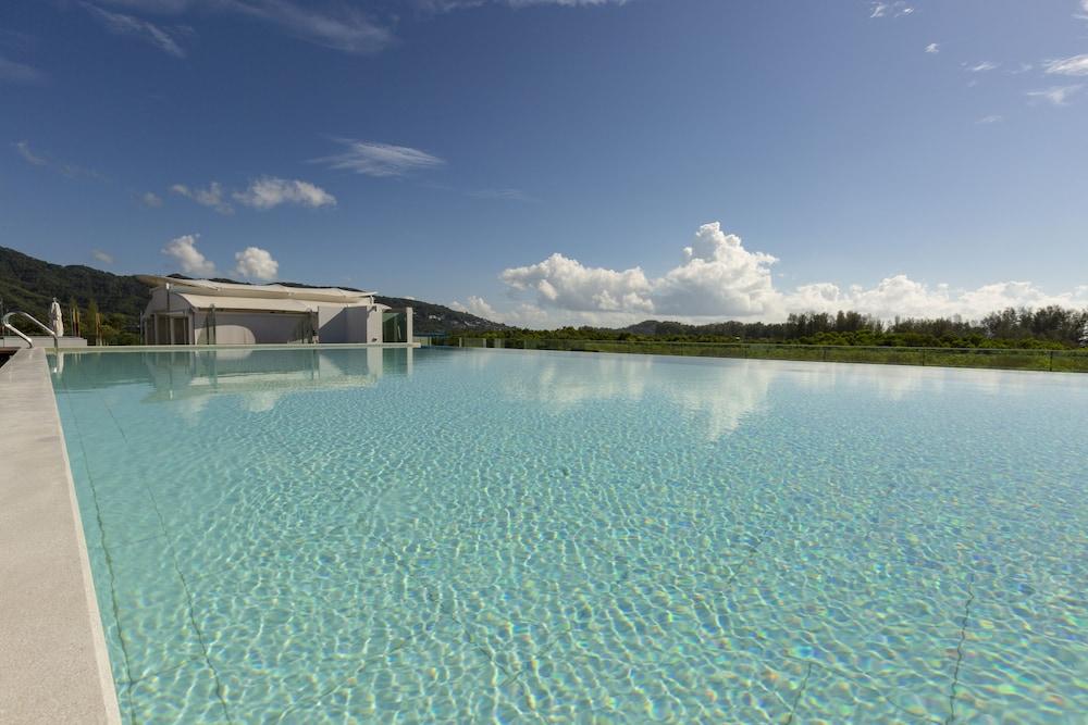 Oceanstone by Holy Cow
