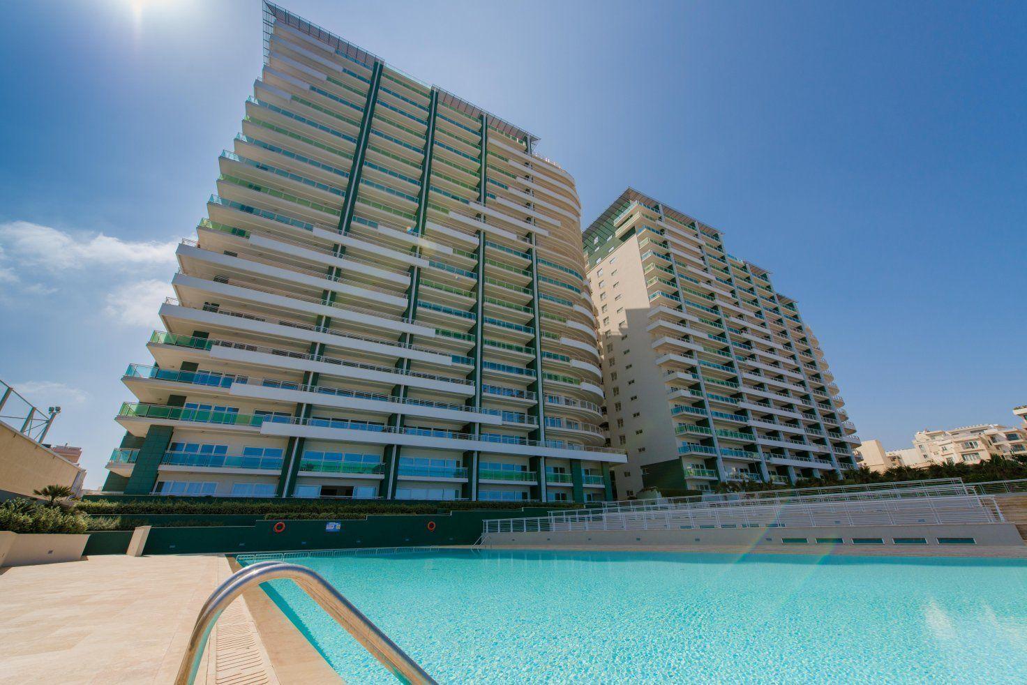 Seafront LUX Apart inc Pool, Upmarket Area