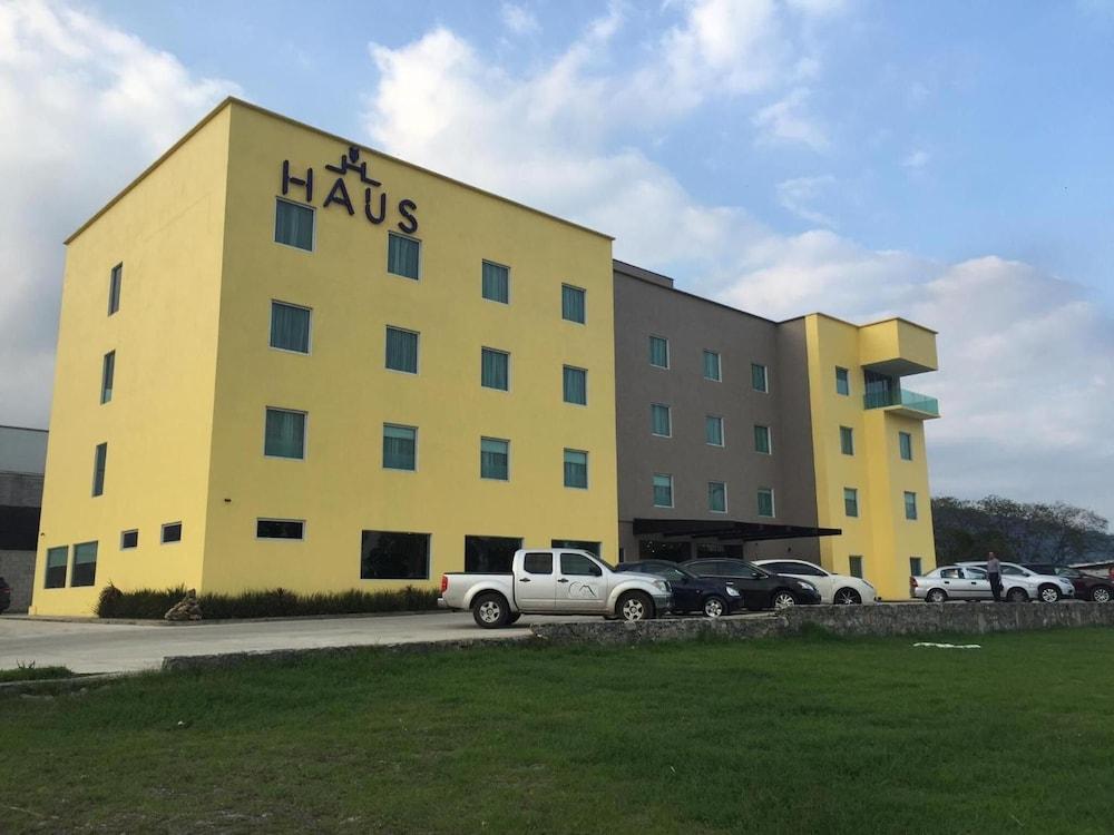 Hoteles Haus