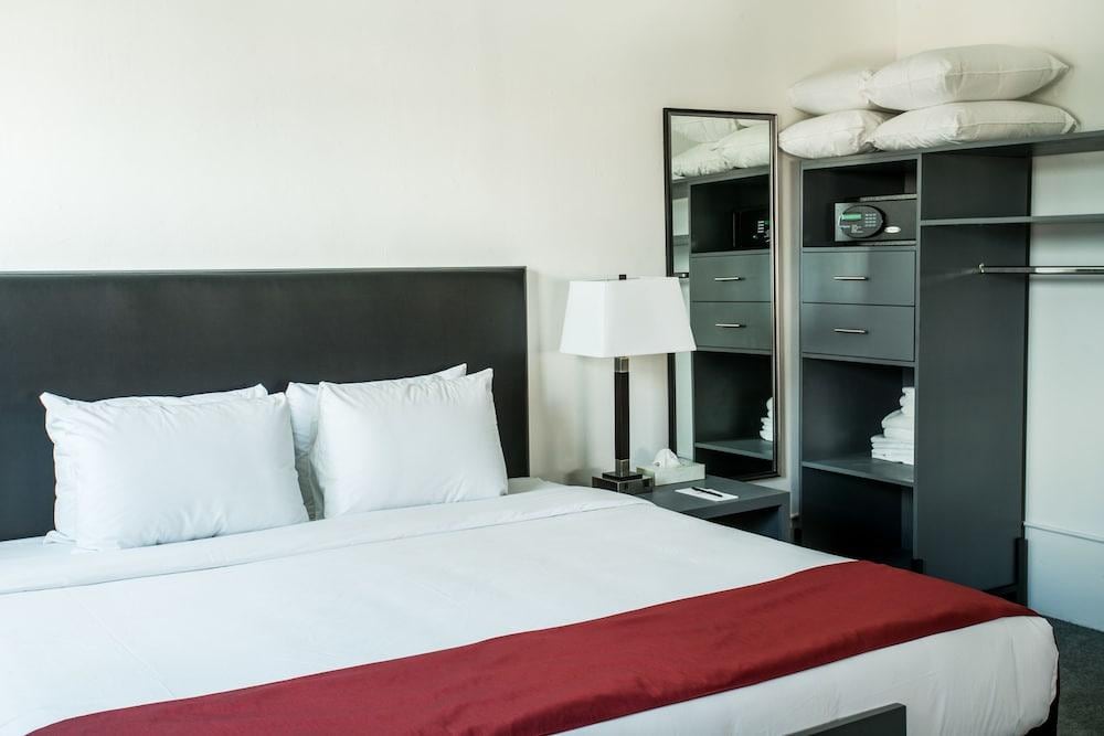 American Hotel