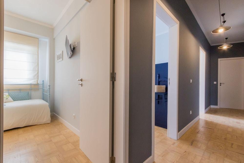 Bed and Breakfast Lisbon Airport Hostel