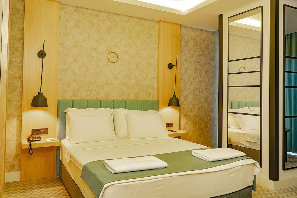 Angel's Park Hotel