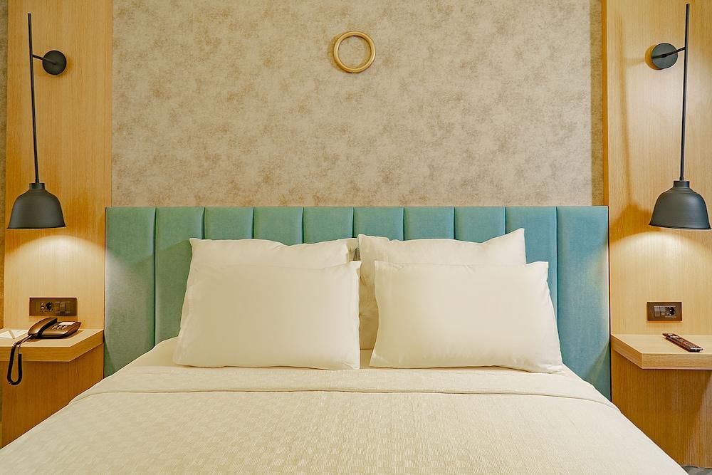 Angel's Park Hotel
