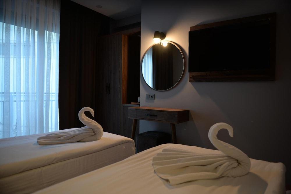 Basilissis Hotel