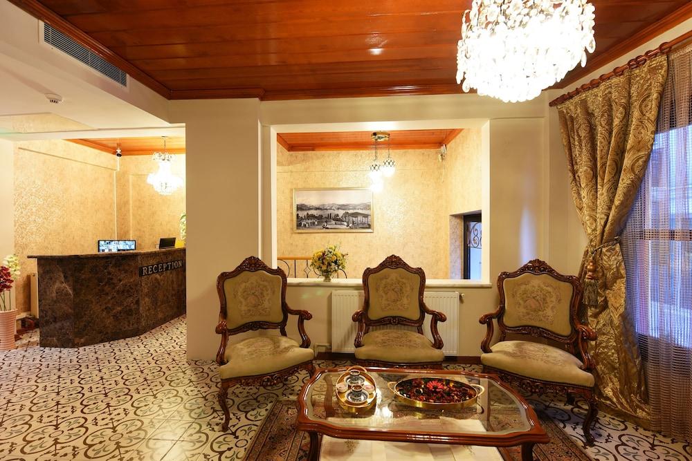 Elyka Hotel
