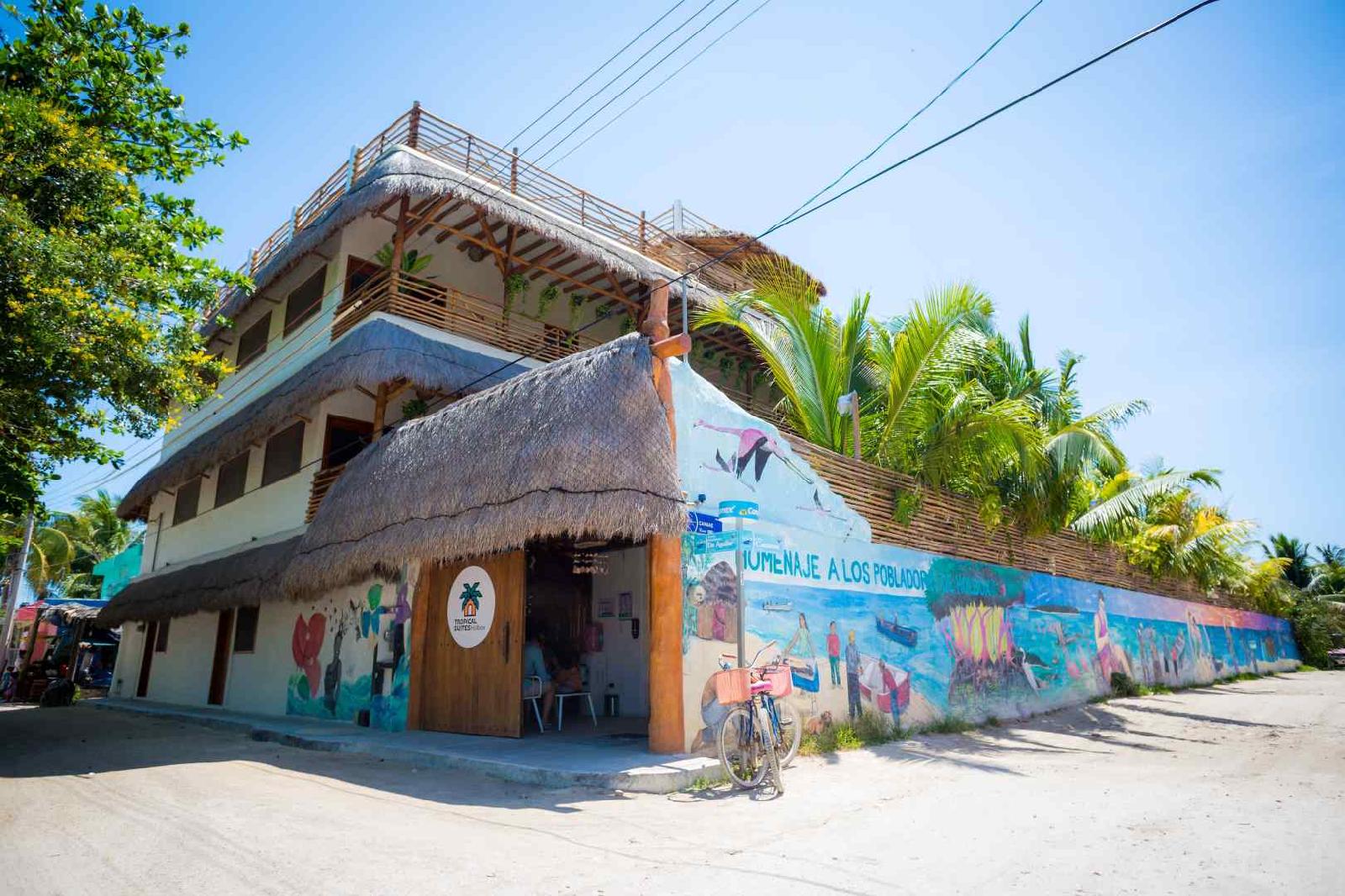 Tropical Suites by MIJ