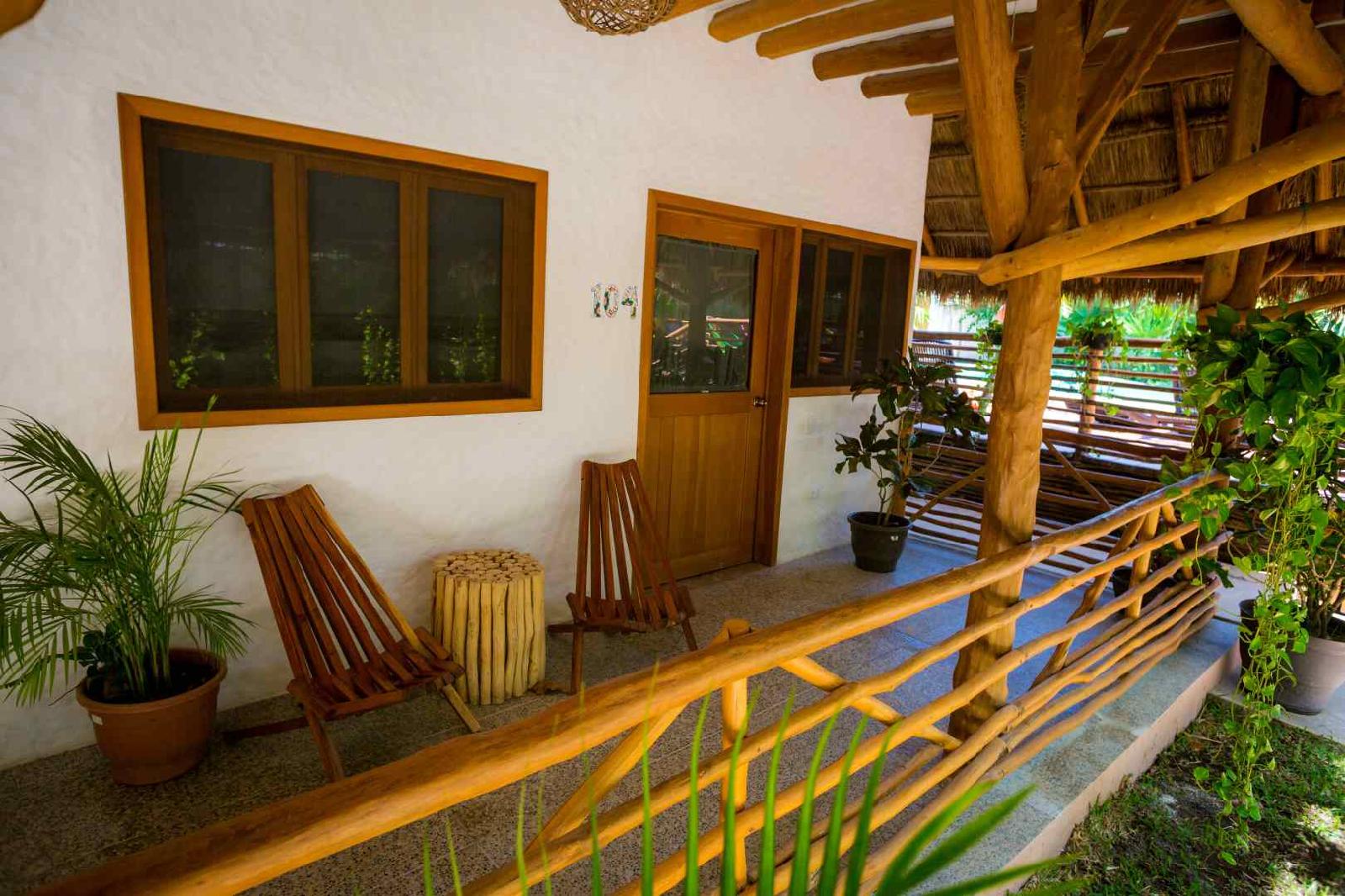 Tropical Suites by MIJ