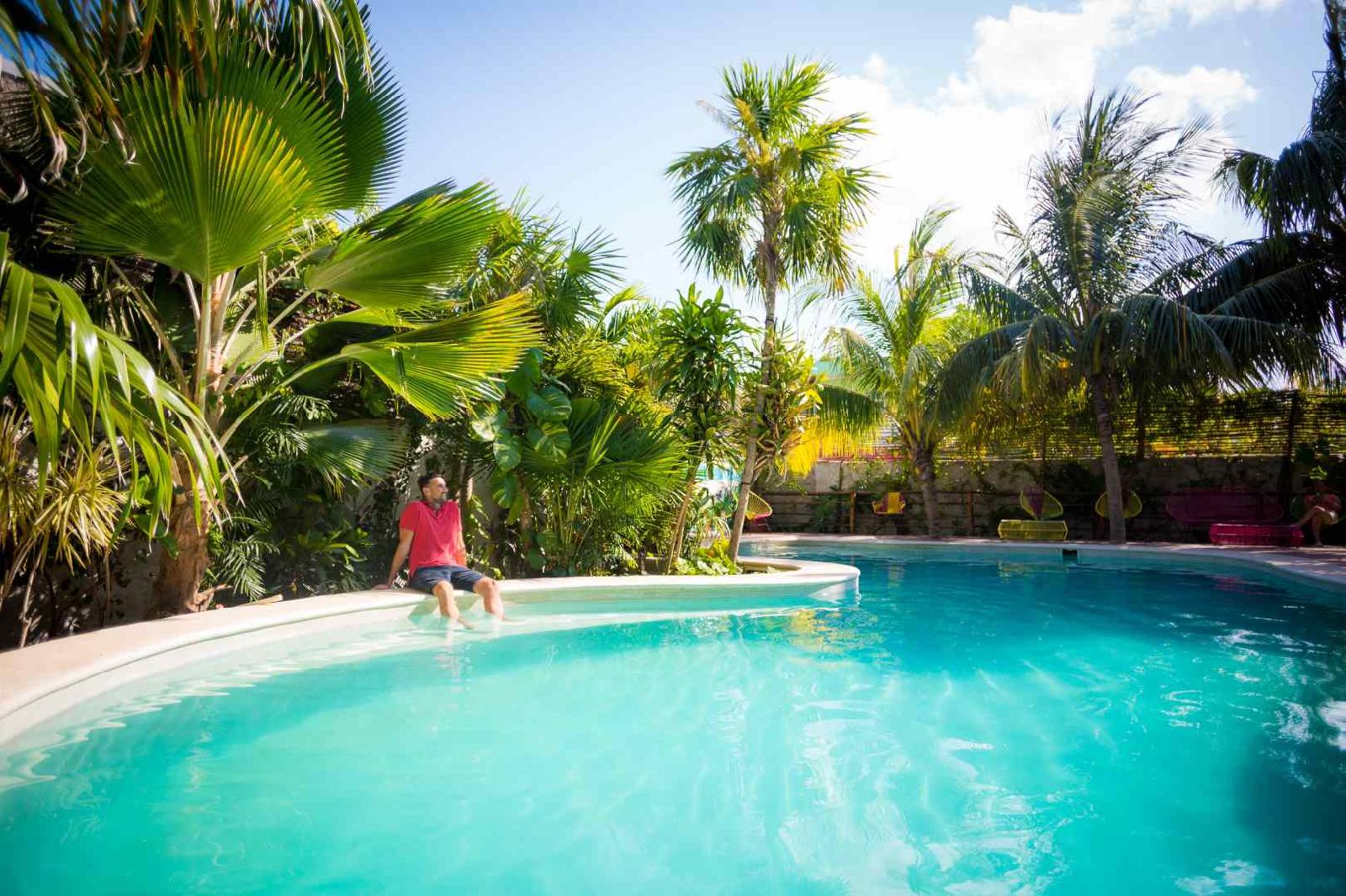 Tropical Suites by MIJ