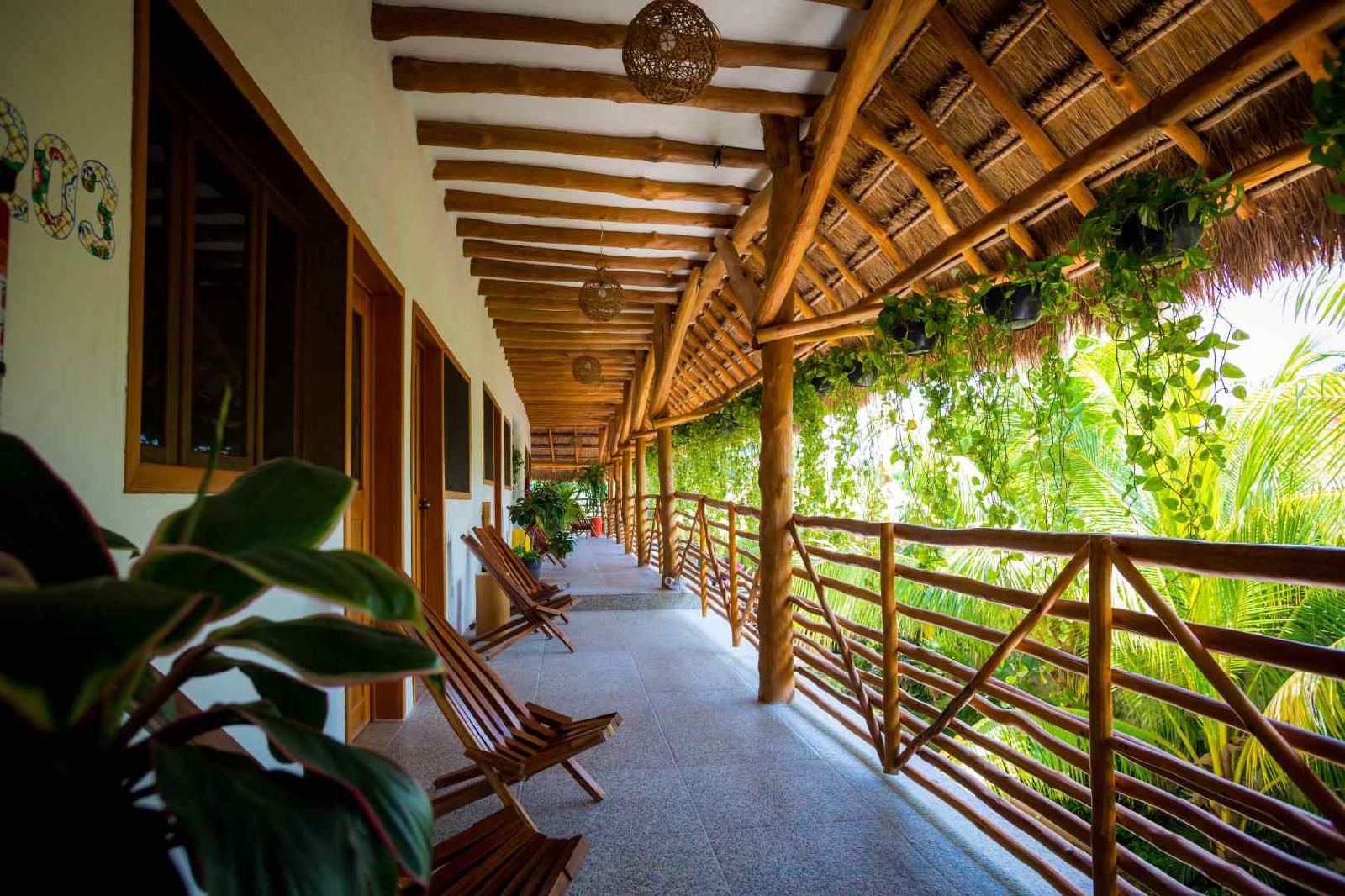 Tropical Suites by MIJ