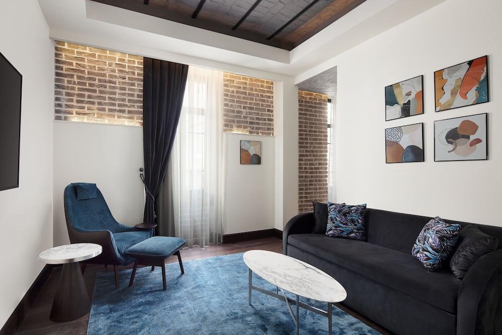 Hotel DeCamondo