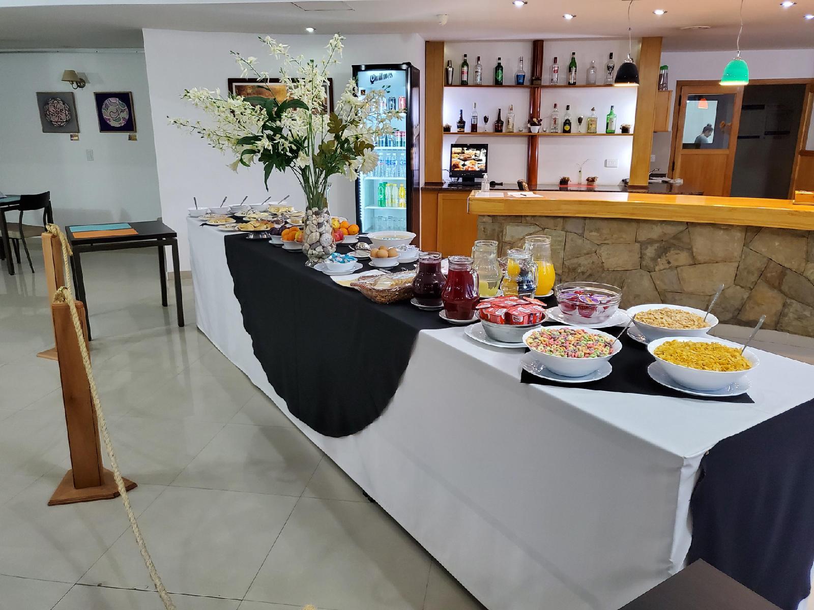 Cumbres Hotel