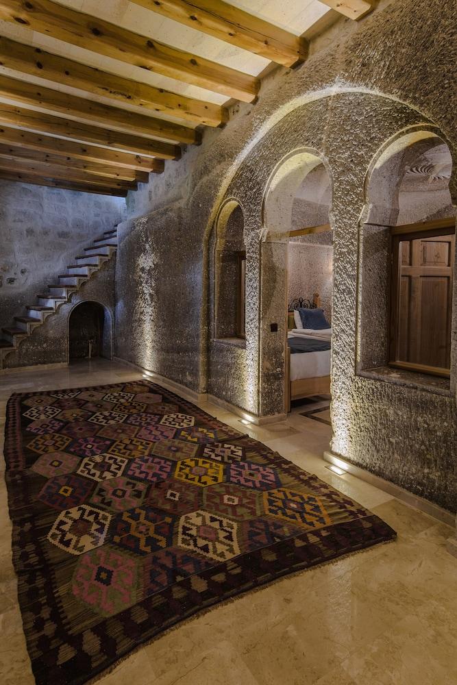 Lunar Cappadocia Hotel