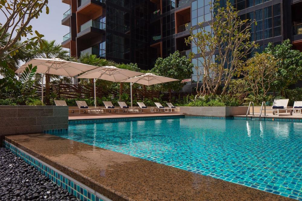 DoubleTree by Hilton Dubai M square Hotel & Residences