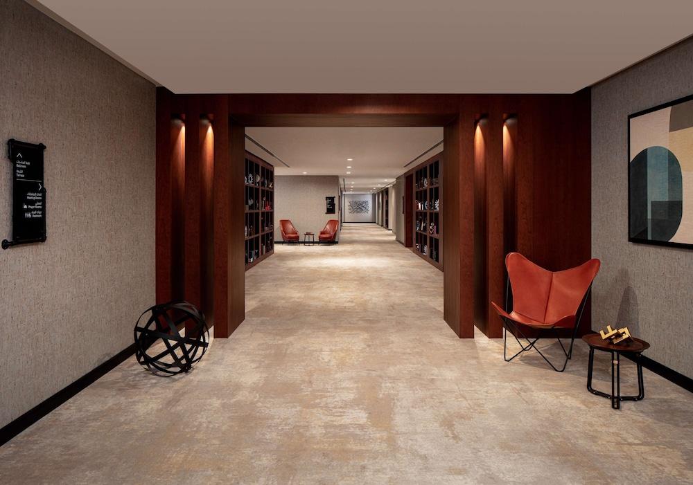 DoubleTree by Hilton Dubai M square Hotel & Residences