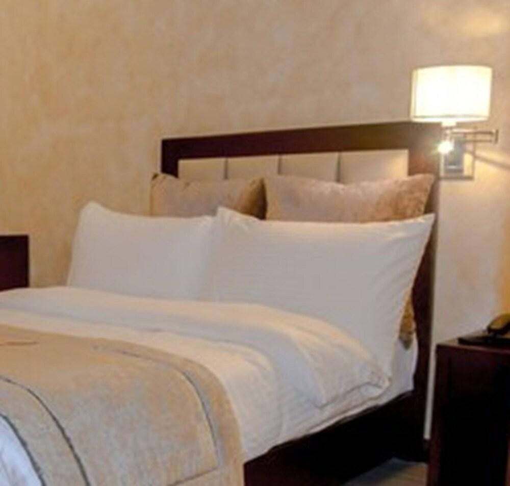 Mamba Point Hotel