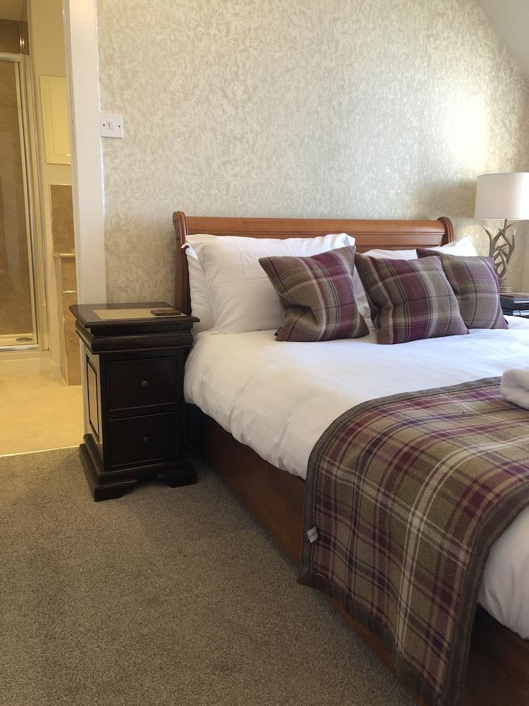 The Millcroft Hotel