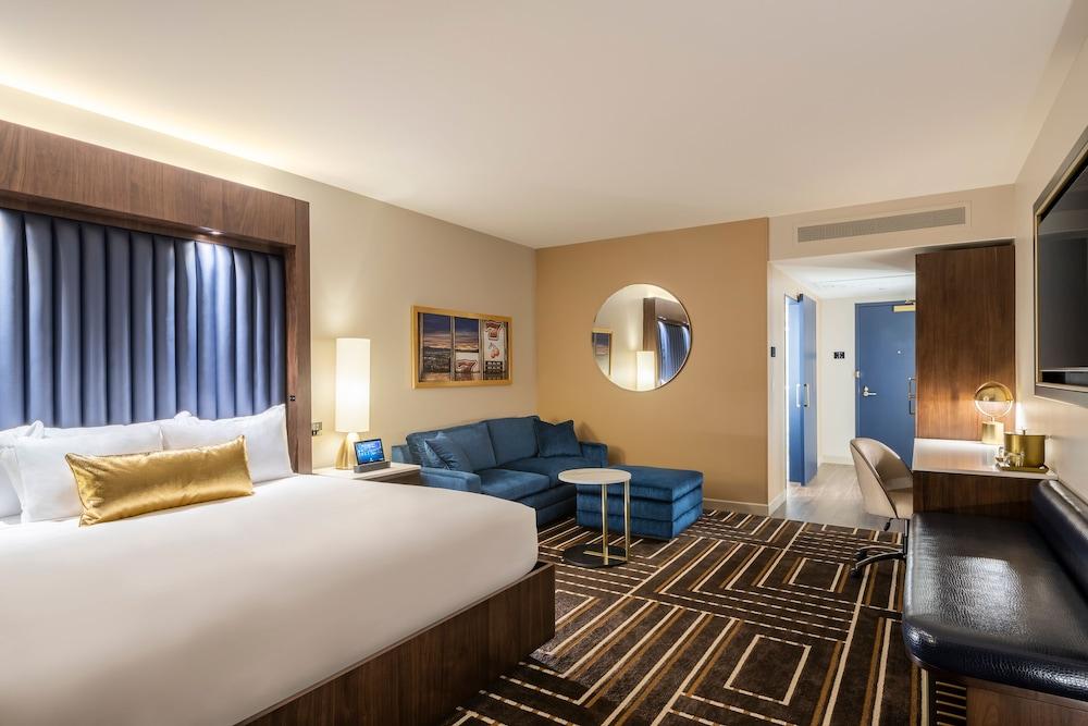 Circa Resort & Casino