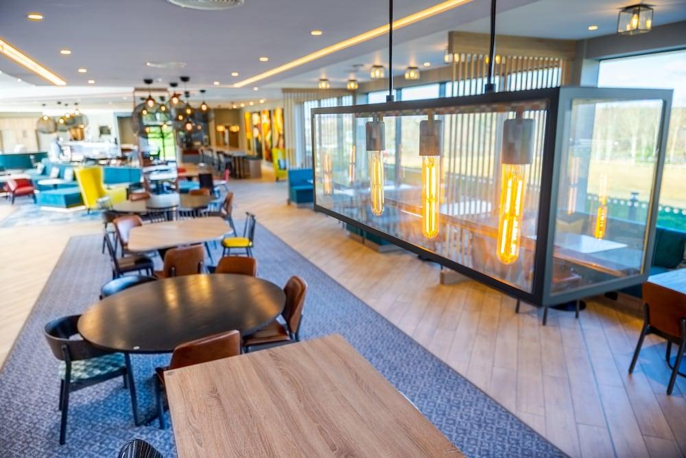 Hampton by Hilton Blackburn