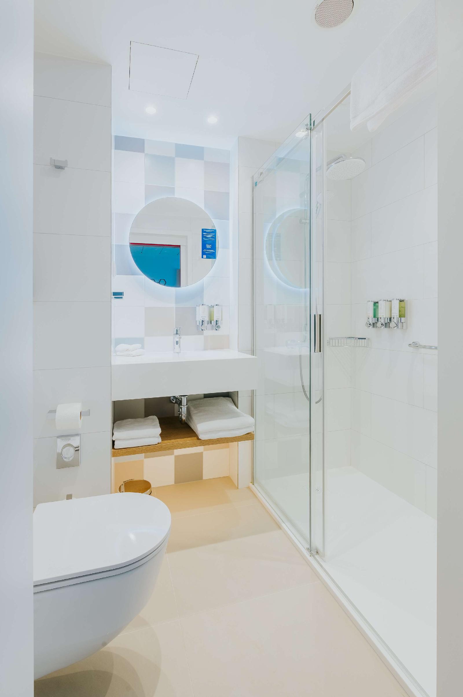 Hampton by Hilton Warsaw Reduta