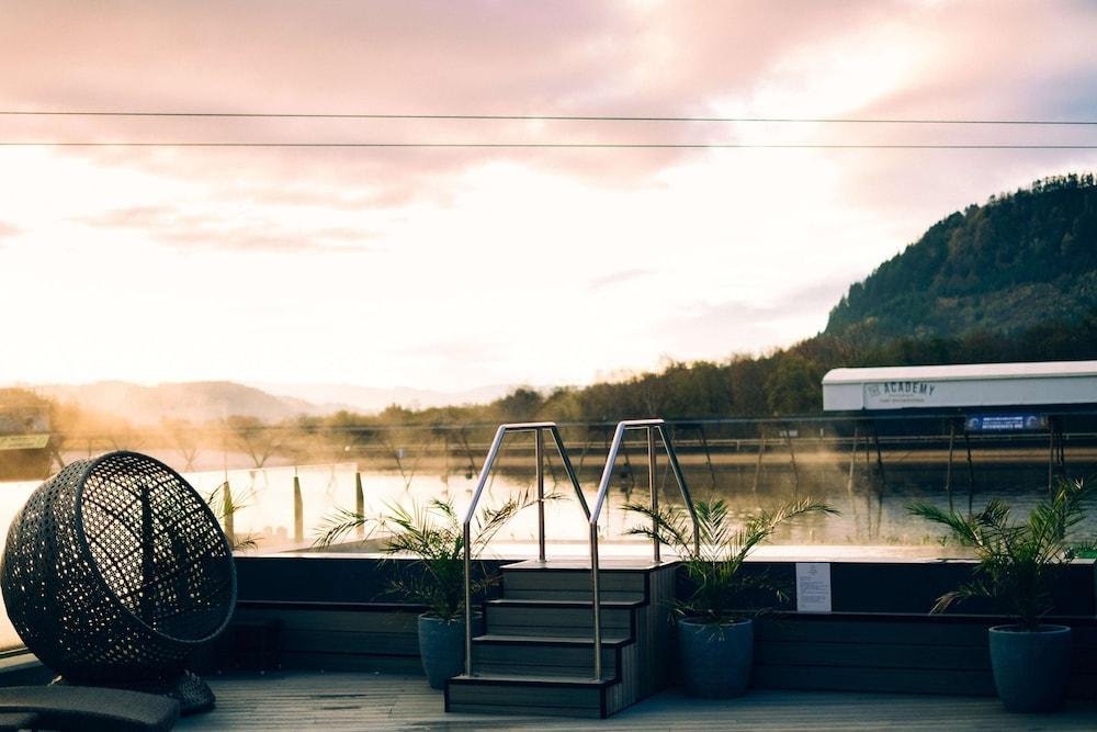 Hilton Garden Inn Snowdonia
