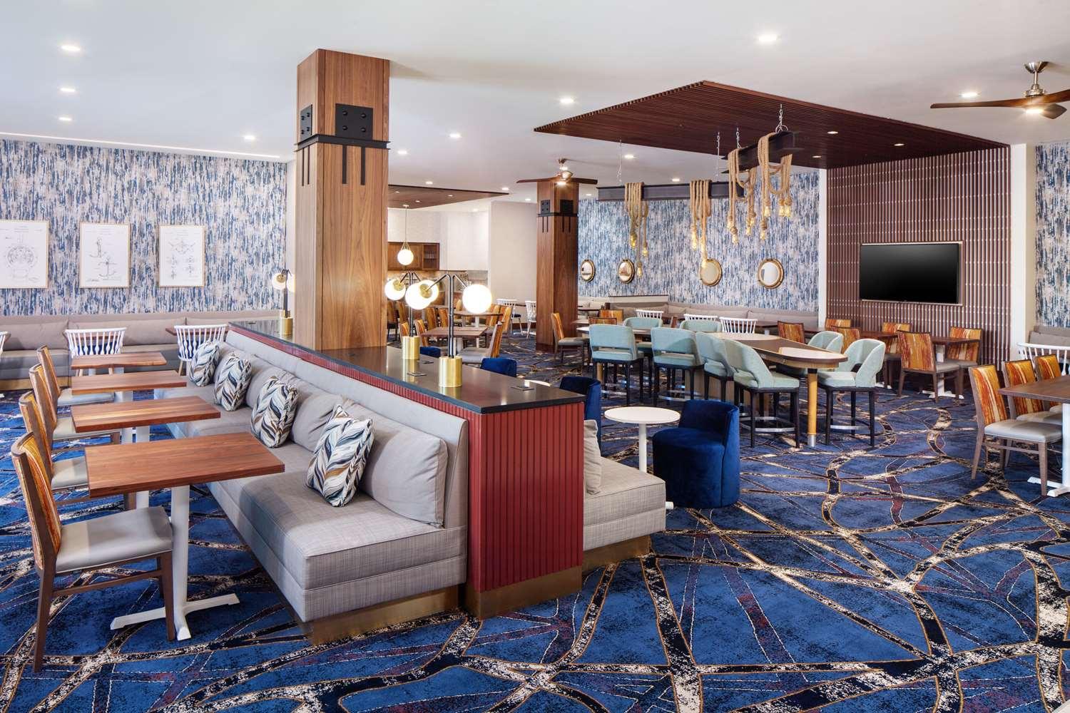 Hampton Inn Boston Seaport