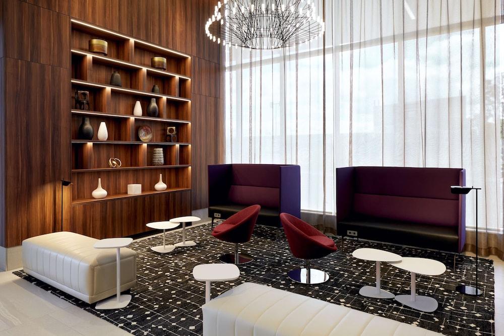 Hilton Garden Inn Montreal Midtown