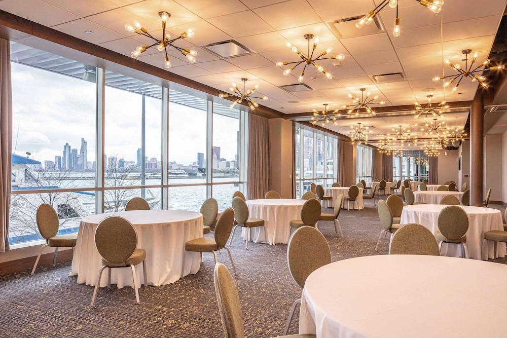 Sable at Navy Pier Chicago Curio Collection by Hilton