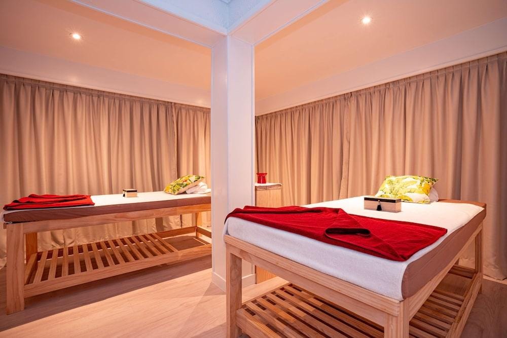 DoubleTree by Hilton Noumea Ilot Maitre Resort