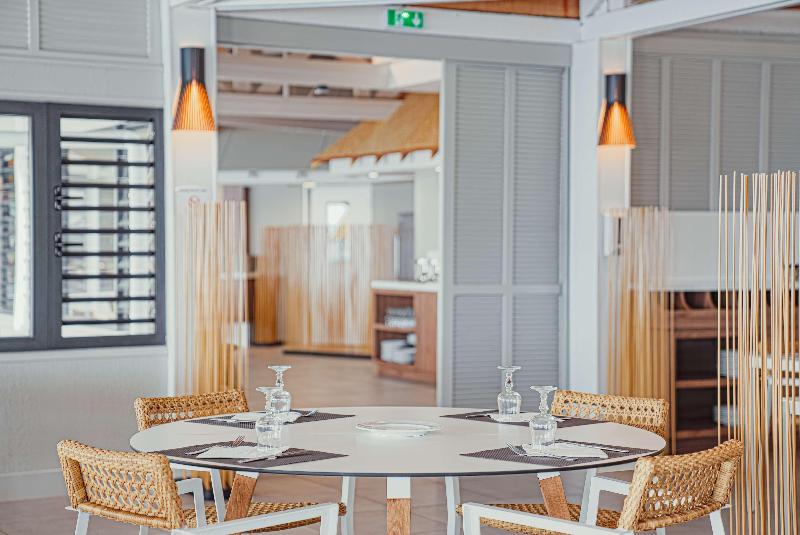 DoubleTree by Hilton Noumea Ilot Maitre Resort