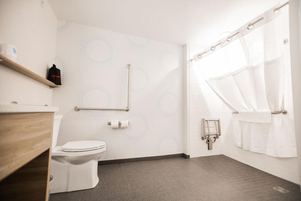 Tru by Hilton Yarmouth