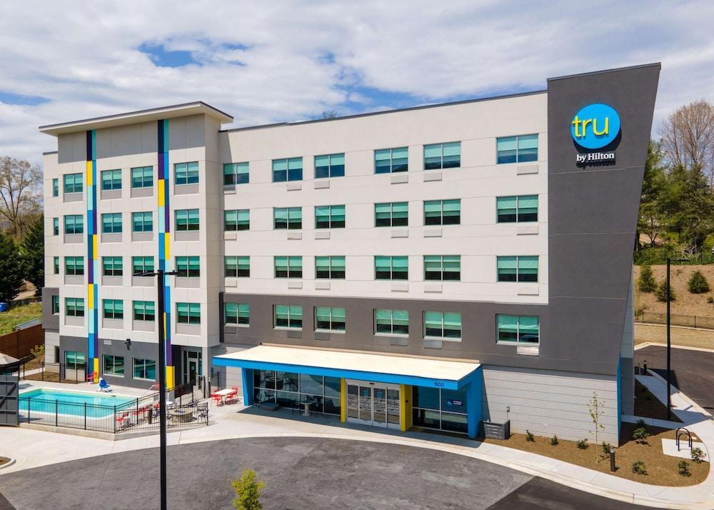 Tru by Hilton Asheville East