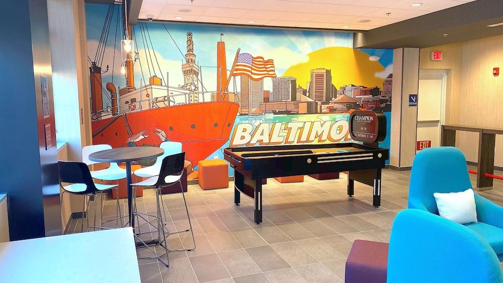 Tru by Hilton Baltimore Harbor East