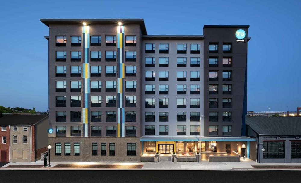 Tru by Hilton Baltimore Harbor East