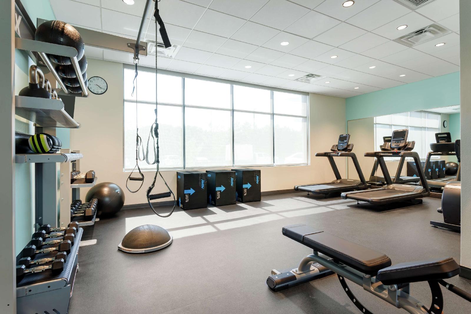 Tru by Hilton Frisco Dallas