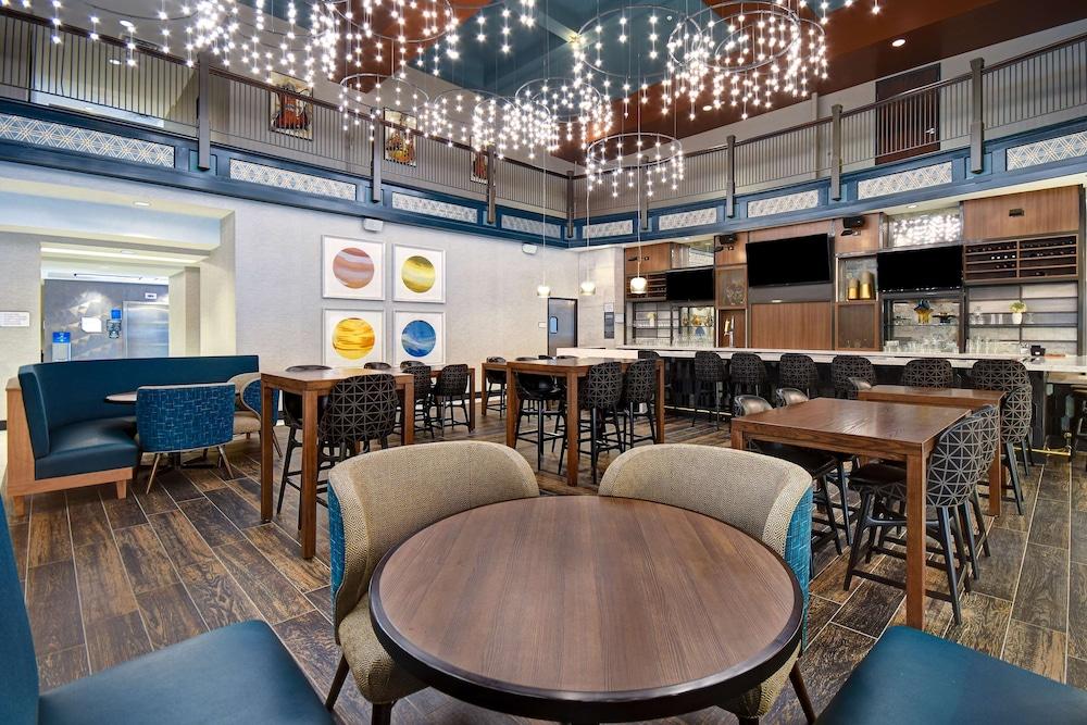 Hilton Garden Inn Kalamazoo Downtown