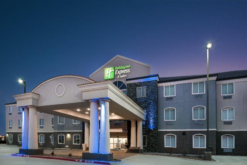 Tru by Hilton Midland