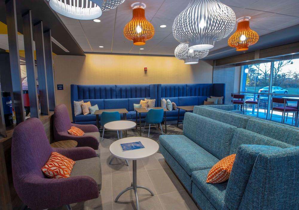 Tru by Hilton Norfolk Airport