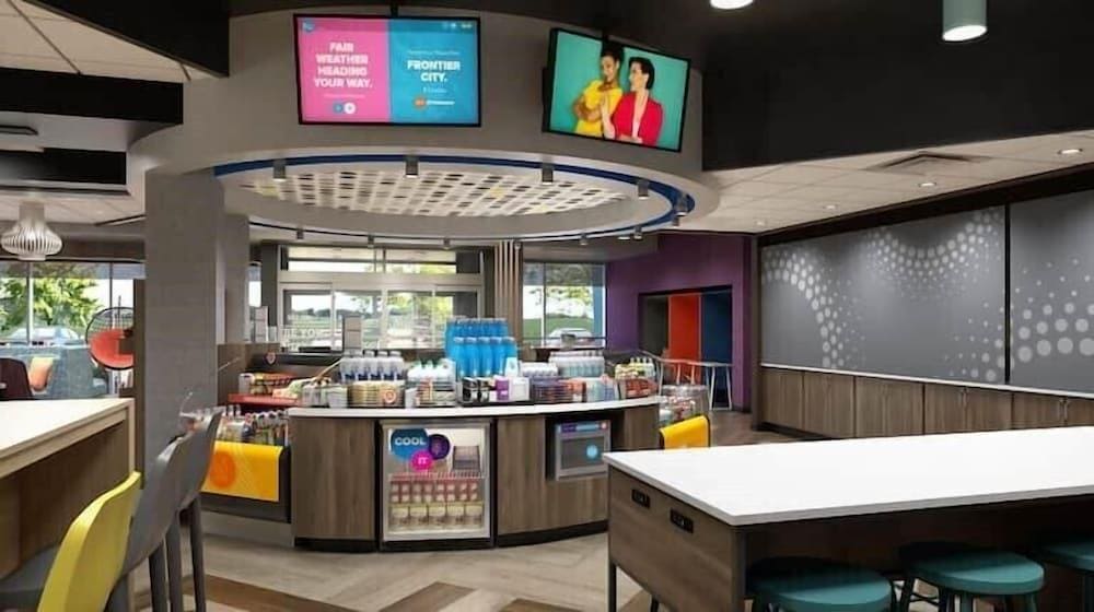 Tru by Hilton Norfolk Airport