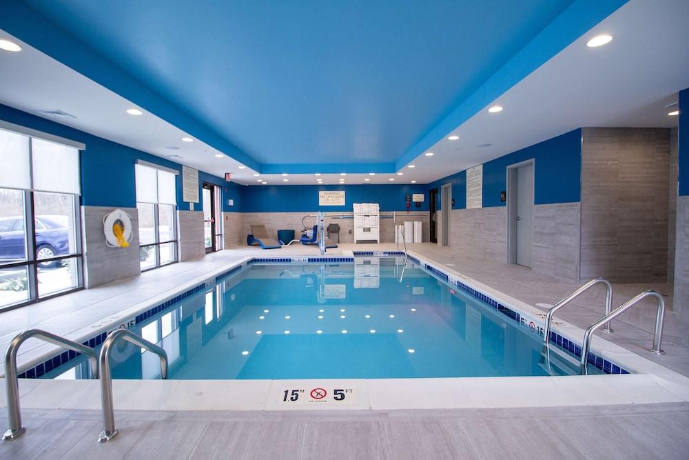 Hampton Inn North Attleboro
