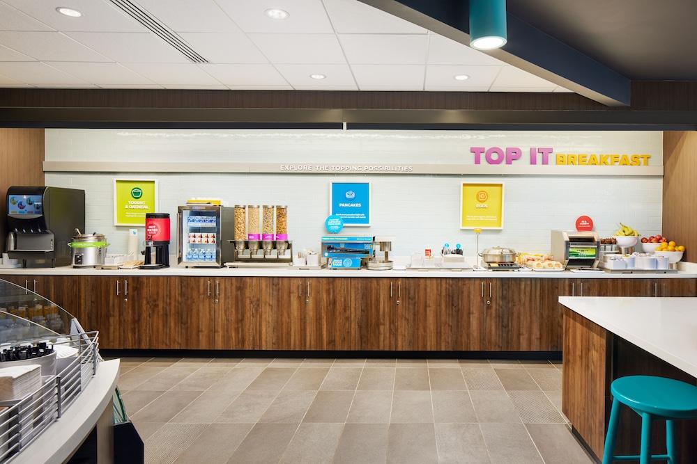 Tru by Hilton Charleston Airport