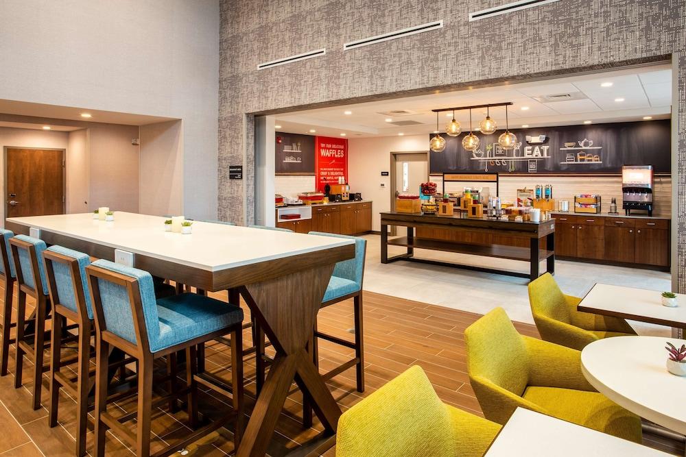 Hampton Inn & Suites North Port